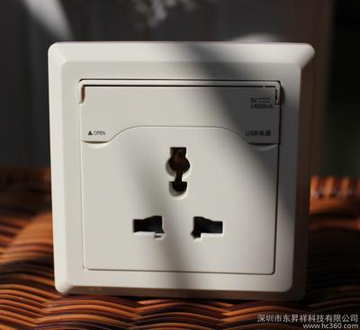新奇特USB充電墻壁插座 為現代生活充電的智能選擇